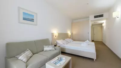 Chorvátsko - Biograd na Moru - hotel Adria - izba Comfort Chorvátsko - Biograd na Moru - hotel Adria - izba Comfort