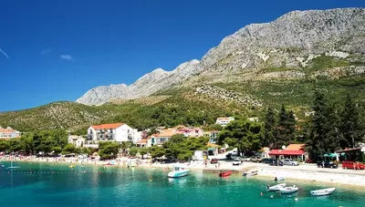 Chorvátsko - Gradac - hotel Nano - pláž Chorvátsko - Gradac - hotel Nano - pláž