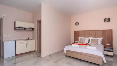 Čierna Hora - Čanj - penzión Lara Lux - štúdio