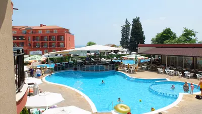 Bulharsko - Slnečné pobrežie - Hotel Orel - bazén Bulharsko - Slnečné pobrežie - Hotel Orel - bazén