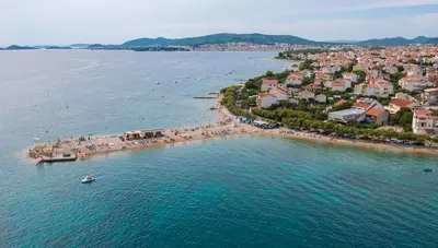 Chorvátsko - Vodice - Srima - apartmány Poseidon - pláž Chorvátsko - Vodice - Srima - apartmány Poseidon - pláž