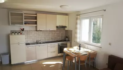 Chorvátsko - Omiš - Nemira - apartmány Mateo Andrea - kuchynský kút Chorvátsko - Omiš - Nemira - apartmány Mateo Andrea - kuchynský kút