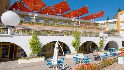 Bulharsko - Slnečné pobrežie - Hotel Nessebar Beach - terasa Bulharsko - Slnečné pobrežie - Hotel Nessebar Beach - terasa