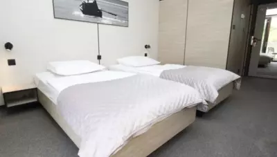 Chorvátsko - Makarska - hotel Biokovka - izba orientovaná na hory Chorvátsko - Makarska - hotel Biokovka - izba orientovaná na hory