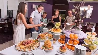 Chorvátsko - Biograd - Biograd na moru - hotel Adriatic - reštaurácia Chorvátsko - Biograd - Biograd na moru - hotel Adriatic - reštaurácia