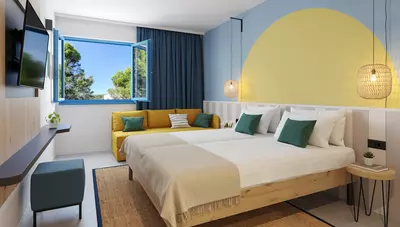 Chorvátsko - ostrov Krk - Krk - Krk Sunny Hotel - izba na parkovú stranu Chorvátsko - ostrov Krk - Krk - Krk Sunny Hotel - izba na parkovú stranu