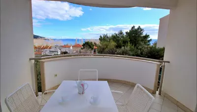 Chorvátsko - Omiš - Duće - Apartmány Gašpar - apartmán 1/6 - balkón s posedením Chorvátsko - Omiš - Duće - Apartmány Gašpar - apartmán 1/6 - balkón s posedením