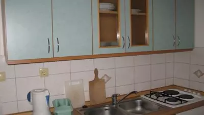 Chorvátsko - ostrov Rab - Lopar - apartmány Toni - kuchynský kút