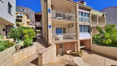 Chorvátsko - Omiš - apartmány Slado - dom zvonka Chorvátsko - Omiš - apartmány Slado - dom zvonka