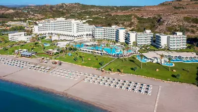 Rhodos - Faliraki - Hotel Rhodos Palladium - pohľad na hotel a pláž