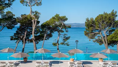 Chorvátsko - Makarska - Valamar Meteor hotel - bazén