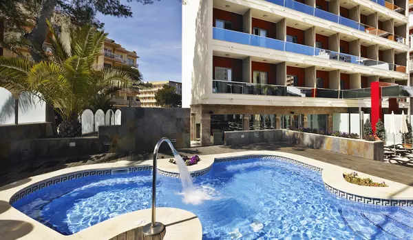 Hotel Mediterranean Bay (polpenzia)