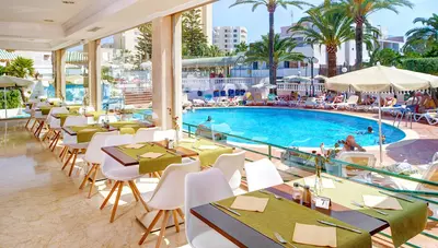 Mallorca - Cala Millor - Morito Suite - letná terasa a bazén Mallorca - Cala Millor - Morito Suite - letná terasa a bazén