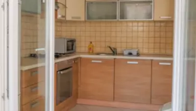 Chorvátsko - Biograd - Pakoštane - Apartmány Mamara - východ na terasu Chorvátsko - Biograd - Pakoštane - Apartmány Mamara - východ na terasu