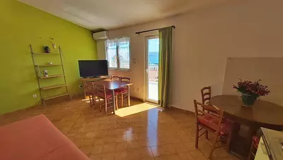 Chorvátsko - Omiš - Nemira - Vila Marko - apartmán 1/6(+2) - denná miestnosť Chorvátsko - Omiš - Nemira - Vila Marko - apartmán 1/6(+2) - denná miestnosť