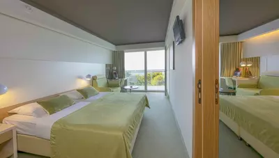 Chorvátsko - ostrov Lišinj - Mali Lošinj - hotel Vespera - rodinná izba na morskú stranu