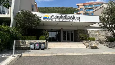Čierna Hora - Petrovac - hotel Castellastva - hotel