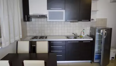 Chorvátsko - Omiš - Nemira - apartmány Mateo Andrea - kuchynský kút Chorvátsko - Omiš - Nemira - apartmány Mateo Andrea - kuchynský kút