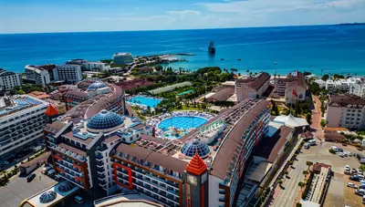 Turecko - Alanya - Hotel Lonicera Resort and Spa - areál hotela