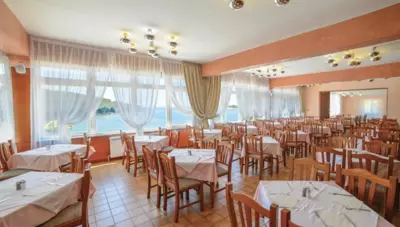 Chorvátsko - Pula-Banjole - Hotel Centinera - reštaurácia Chorvátsko - Pula-Banjole - Hotel Centinera - reštaurácia
