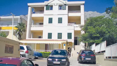 Chorvátsko - Makarska - Villa Dalmacija - pohľad na apartmánový dom Chorvátsko - Makarska - Villa Dalmacija - pohľad na apartmánový dom