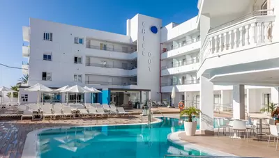 Španielsko - Mallorca - Cala Ratjada - hotel Triton Beach - hotel s bazénom