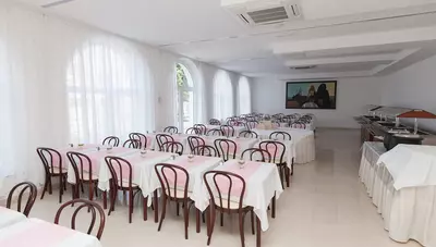 Chorvátsko - Selce - hotel Slaven - reštaurácia Chorvátsko - Selce - hotel Slaven - reštaurácia