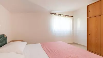 Chorvátsko - Omiš - Nemira - Apartmány Lana - spálňa Chorvátsko - Omiš - Nemira - Apartmány Lana - spálňa