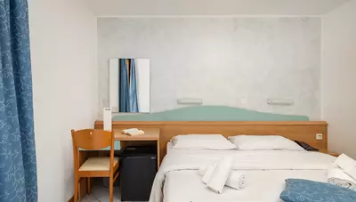 Chorvátsko - Istria - Rabac - hotel Hedera - izba Economy Chorvátsko - Istria - Rabac - hotel Hedera - izba Economy