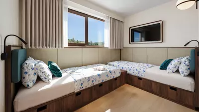 Chorvátsko - o.Rab - Suha Punta - Arba Resort - izba 2+2 na morskú stranu Chorvátsko - o.Rab - Suha Punta - Arba Resort - izba 2+2 na morskú stranu