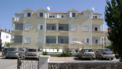 Chorvátsko - Vodice - Srima - apartmány Adria - apartmánový dom Chorvátsko - Vodice - Srima - apartmány Adria - apartmánový dom
