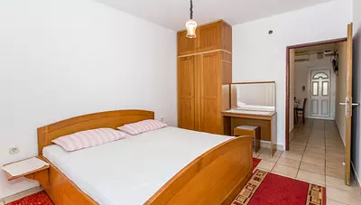 Chorvátsko - ostrov Pag - Pag - apartmány Robert - spálňa Chorvátsko - ostrov Pag - Pag - apartmány Robert - spálňa