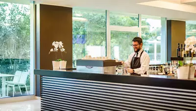 Chorvátsko - o.Krk - Njivice - Magal Hotel by Aminess - lobby bar