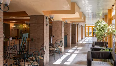 Bulharsko - Slnečné pobrežie - Hotel Nessebar Beach - lobby Bulharsko - Slnečné pobrežie - Hotel Nessebar Beach - lobby