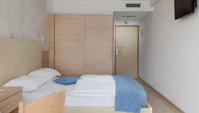 Chorvátsko - Istria - Rabac - hotel Mimosa Lido Palace - izba Economy Chorvátsko - Istria - Rabac - hotel Mimosa Lido Palace - izba Economy