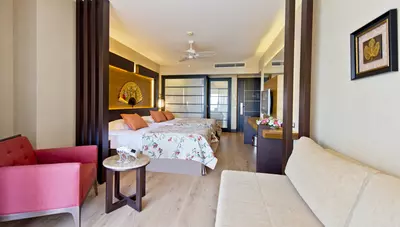 Turecko - Lara - Hotel Limak Lara Deluxe Resort - dvojlôžková izba orientovaná na morskú stranu