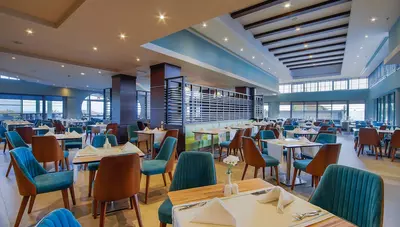 Turecko - Lara - Hotel Limak Lara Deluxe Resort - hlavná reštaurácia