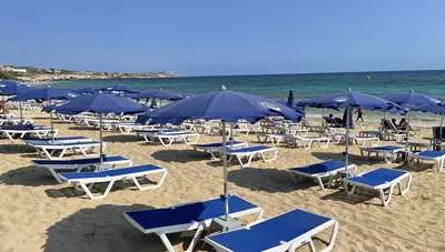 Cyprus - Ayia Napa - pláž v letovisku Cyprus - Ayia Napa - pláž v letovisku