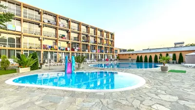 Bulharsko - Slnečné pobrežie - hotel Riva Park - hotel s bazénom