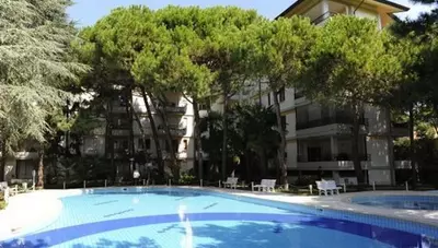 Apartmány Donatello - apartmánový dom s bazénom Apartmány Donatello - apartmánový dom s bazénom