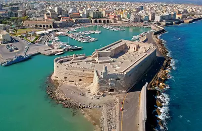 Grécko - Kréta - Heraklion - mesto a prístav