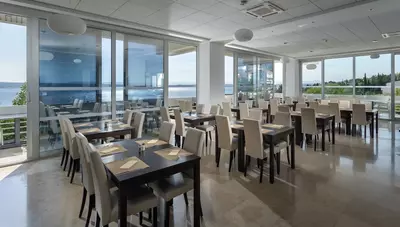 Chorvátsko - Crikvenica - hotel Omorika - reštaurácia Chorvátsko - Crikvenica - hotel Omorika - reštaurácia
