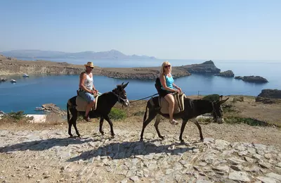 Grécko - Rhodos - Lindos - "Lindos taxi" (foto: Helena Marcinechova)