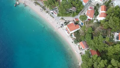 Chorvátsko - Omiš - Mimice - villa Kennedy - pohľad zhora