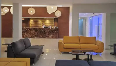 Cyprus - Ayia Napa - hotel Nelia Beach - recepcia s lobby Cyprus - Ayia Napa - hotel Nelia Beach - recepcia s lobby