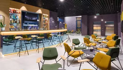 Chorvátsko - Vodice - Hotel Olympia Sky - lobby bar Chorvátsko - Vodice - Hotel Olympia Sky - lobby bar