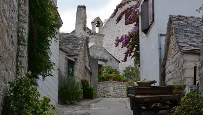 Ostrov Brač - Ulička Brač