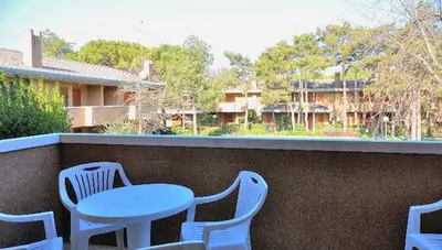 Taliansko-Bibione-villaggio La Fenice -balkón