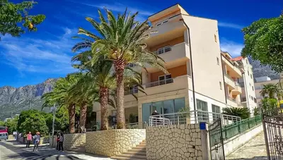 Chorvátsko - Gradac - hotel Neptun