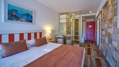 Čierna Hora - Petrovac - hotel Castellastva - dvojlôžková izba